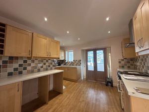 Kitchen- click for photo gallery